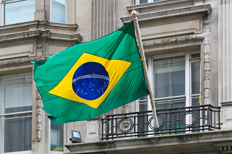 brazil flag x 800x533 L 1411977638