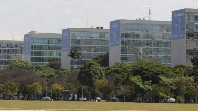 esplanada dos ministerios foto fabio rodrigues pozzebom agencia brasil 660x372 1