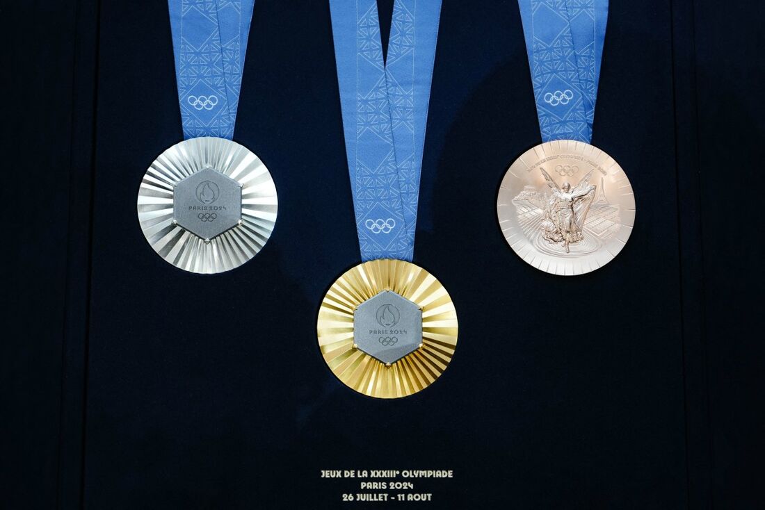 afp 20240208 34hx8hl v2 preview franceolyparis2024medals