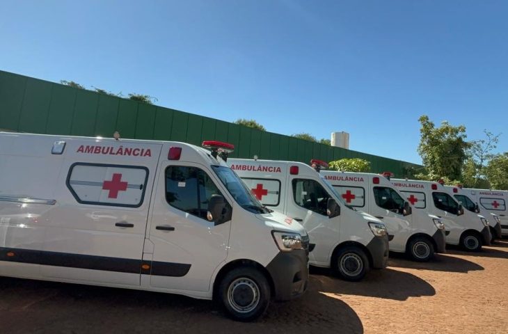 viatura entrega ambulancias ESP 10 730x480