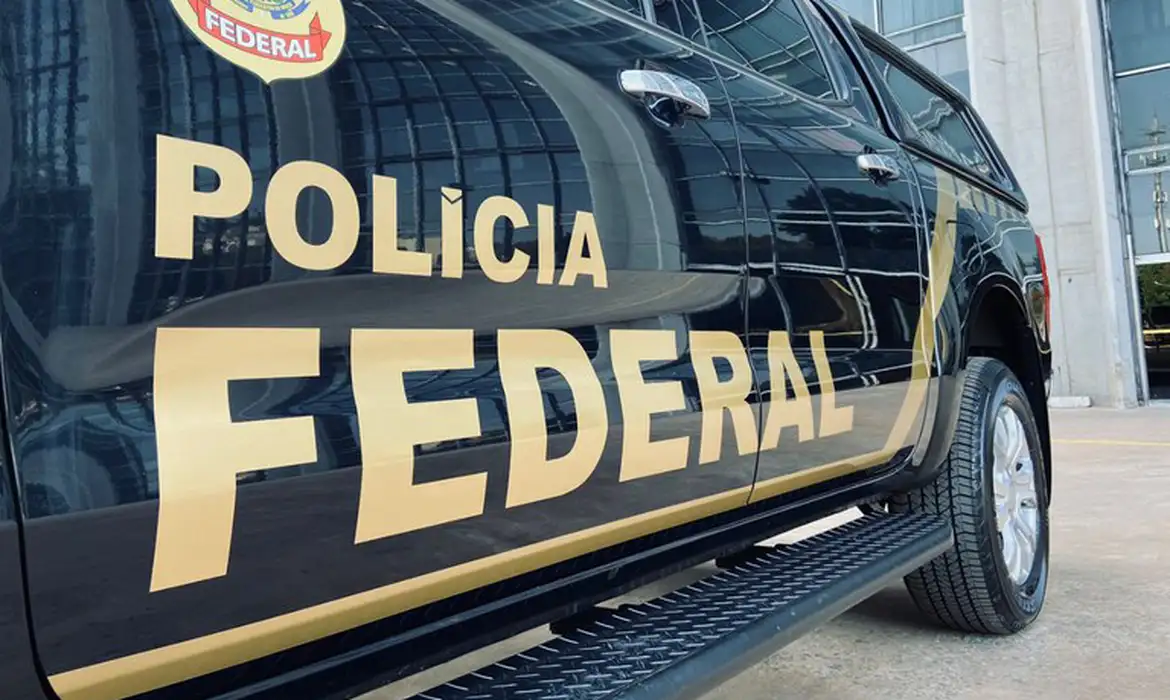 pf4