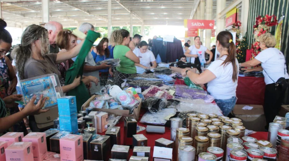 Bazar solidario 1 800x533 1
